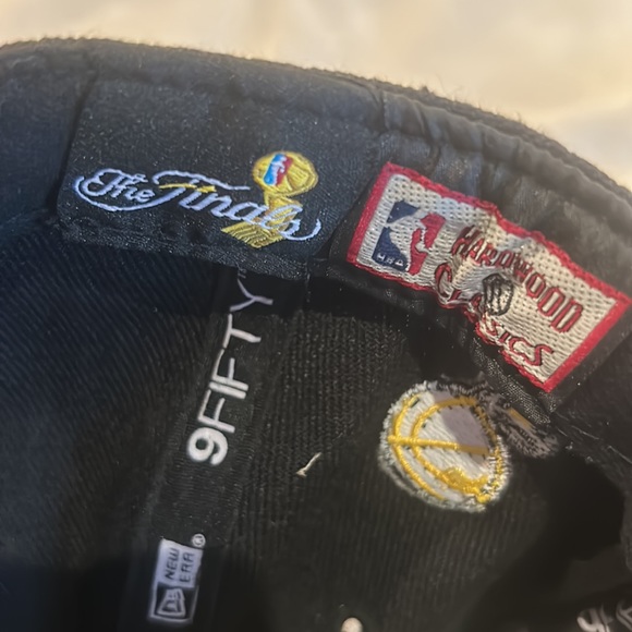 Black NBA finals 2019 world champions Toronto Raptors New Era, 950 SnapBack Cap - Picture 7 of 7